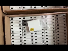 2 ท่า FTTH ภายในกล่องปลายไฟเบอร์ออปติก Unibody Wall Outlet 86 * 86 * 23 มม