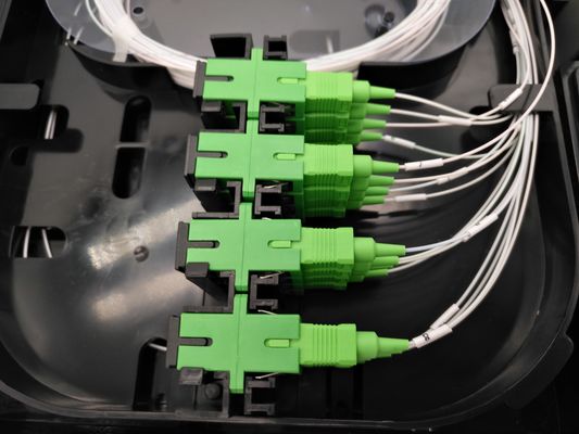 ซื้อ FTTH IP65 16 Port 2pcs 1x8 สายไฟเบอร์ออปติก กล่องแบ่ง การผลิตออนไลน์