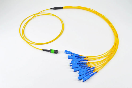 ซื้อ YINGDA Multi Core Fiber Optic Cable กับ MPO MTP Connector ความหนาแน่นสูง เพื่อการถ่ายทอดข้อมูลอย่างรวดเร็ว การผลิตออนไลน์