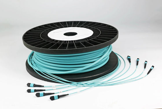 YINGDA สายไฟเบอร์ออปติก ผู้ผลิต MTP MPO Connector สายไฟเบอร์ Breakout Cable 48core SM MM สําหรับเครือข่าย 20M