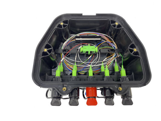 Pole Mount Air ไม่สมดุล NAP 8 ออก SC / APC CTO 1X8 1X2 Splitter กล่องไฟเบอร์ออปติก Mini SC