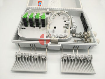 1X8 SC APC PLC Splitter เทอร์มินัลวางสาย FTTH สายไฟเบอร์ออปติกเทอร์มินัลพลาสติกขาว 2In 16Out