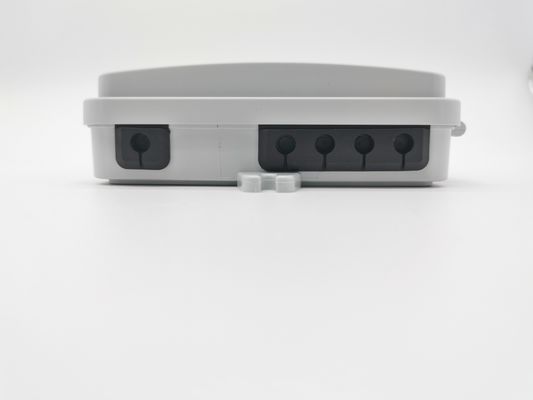 กล่องปลายไฟเบอร์จาก FTTH ที่บ้านกับวิลล่าที่จะแก้ไขและ FTB 108M splice กับ pigtails